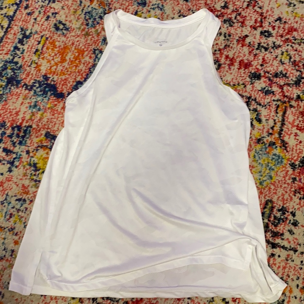 Layers size medium tank top great condition